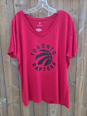 Fanatics Women’s Toronto Raptors V-Neck Tee Size 3xl